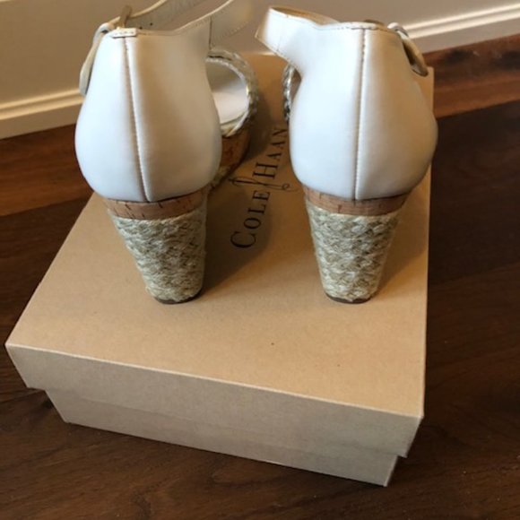 Cole Haan Wedge Sandal - Size 8 - Picture 4 of 6